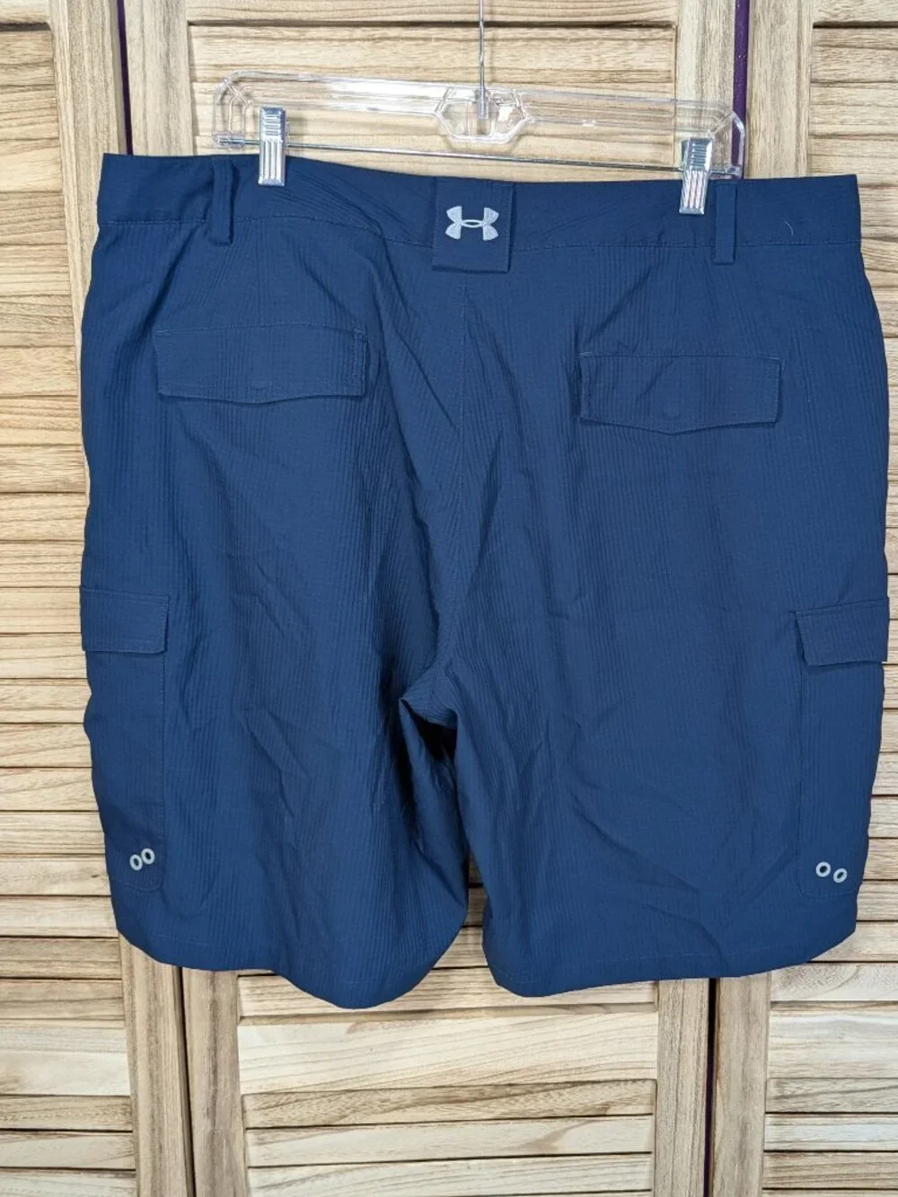 Under Armour Men's Navy Cargo Shorts Size 40